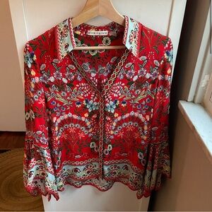 Alice + Olivia “Randa Mixed Print Trumpet Blouse” size Small Red Paisly